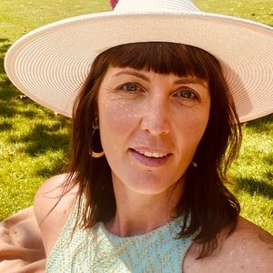 Meet your Posher, Rose